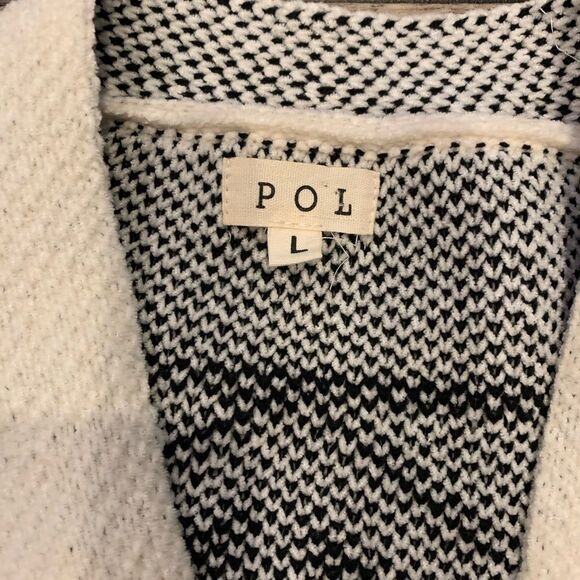 POL Black and White Geometric Cardigan - Picture 3 of 7